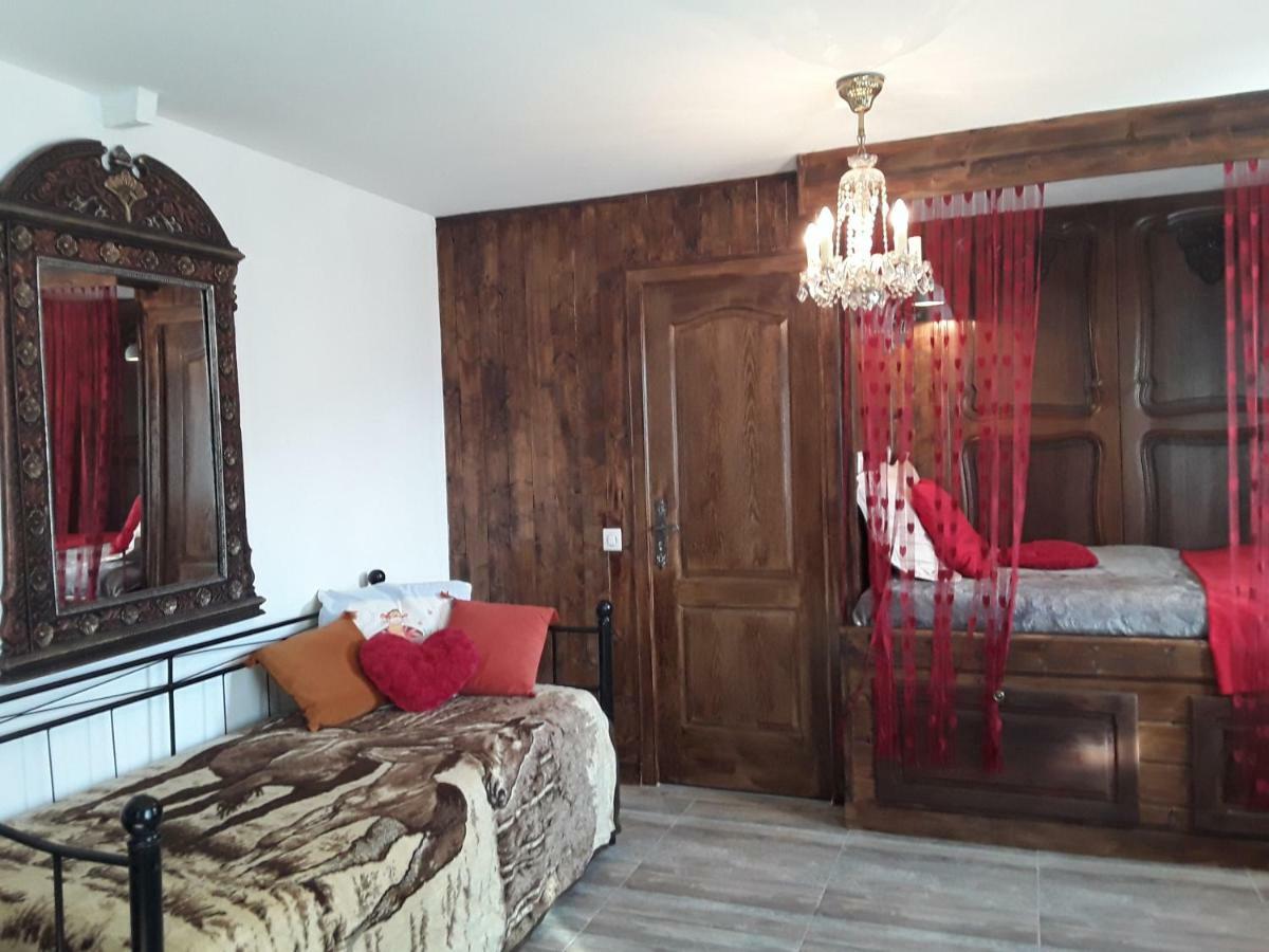 Bed and Breakfast A La Belle Epoque Вальдеблор Экстерьер фото